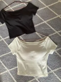 GU オフショルダー半袖Tシャツ2色セット