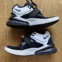 NIKEスニーカー　ナイキ エアフォース270 ブラック/ホワイト-ブラック
