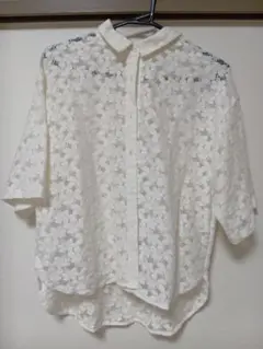 anysis ホワイト 花柄レース 半袖シャツ 試着のみ。