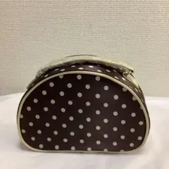 7098⑥ドット柄オーバル型ポーチ　小サイズ