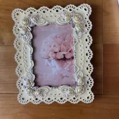 ローズ飾りの写真立て