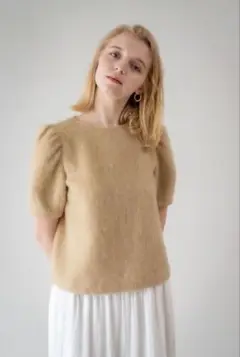 Acka mohair puff tops
