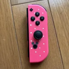 Nintendo Switch コントローラー ピンク　右側