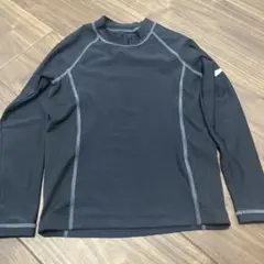 ラッシュガード　NIKE 130センチ