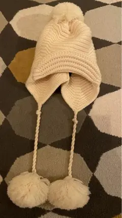 GUCCI ポンポン付きニット帽