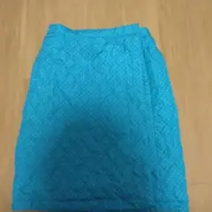 ユニクロ　リバーシブルオーバースカート