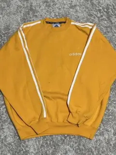 adidas スウェットイエロー