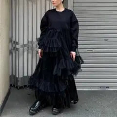 新品タグ付き　VIVIANO ホワイト フリル ワンピース S VIVIANO(ヴィヴィアーノ) SAMPLE総柄ノースリーブワンピース
