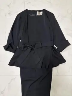 美品　Lサイズ　ドレスラボ　ペプラムトップス　パンツベルト　黒　上下