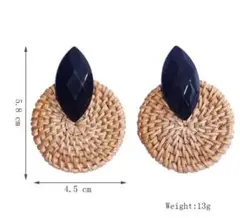 ピアス　ラタン　ブラック　黒