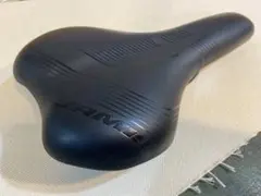 jamisのrenagade付属サドル(中古)