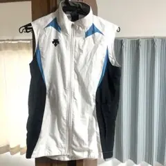 デサント　ランニングベスト　Sサイズ