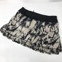 ルルレモン Lululemon インナーパンツ付きスカート 4サイズ 柄物