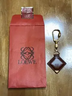 LOEWE ダイヤモンド型キーホルダー 新品未使用