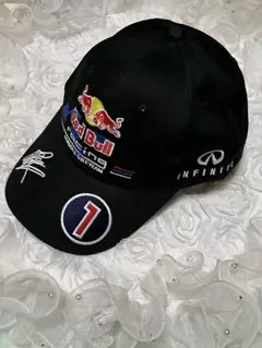 希少/RedBullキャップ帽子【ブラック　ロゴ　刺繍　スナップ　優勝