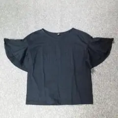 UNIQLO ブラック Vネック Tシャツ S　フレア袖