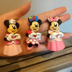 ディズニー　ミニーストラップ　マスコット　ガチャガチャ