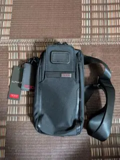 TUMI ボディバッグ