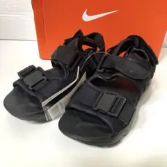 新品タグ付　ナイキ　キャニオンサンダル　ブラック