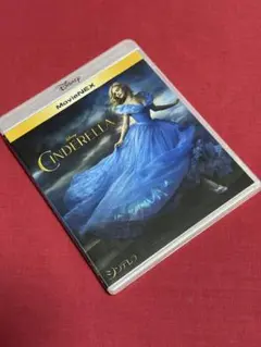 【送料無料】ディズニー「シンデレラ(実写版)」【Blu-ray+DVD】