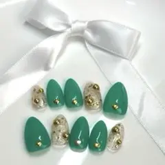 まとめ買い対応＊グリーン×ゴールド 個性派ネイル(現品)即購入OK