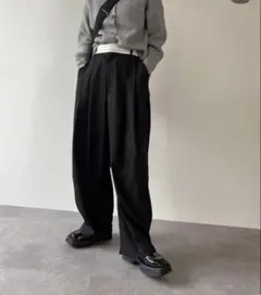 新品未使用 HANNE ブラック×オフホワイト タックパンツ スラックス S