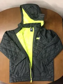 NIKE ジュニアジャンパー Mサイズ（150）