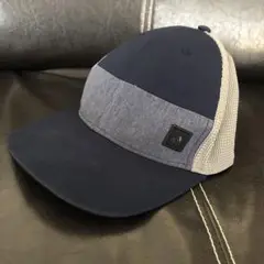 Adidas ベースボールキャップ　帽子