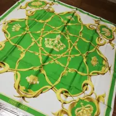 370美品 エルメス HERMES スカーフ シルク100% カレ クラウン
