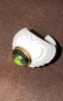 Item thumbnail for item 9c39d3c6-f8c9-45b8-bba7-8b6df403dd37