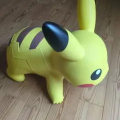 ピカチュウ おもちゃ