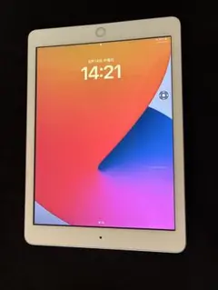 Apple iPad 5 32GB Wi-Fi シルバー 本体