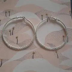 フープピアス