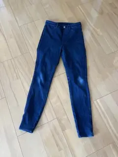 ユニクロ　ストレッチ　レギンスパンツ
