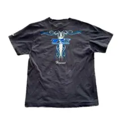 T&C グラフィックプリント Tシャツ ブラック