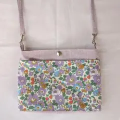 サコッシュ♡ハンドメイド♪リバティ・ベッツィ