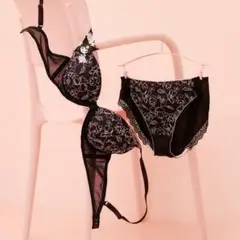 【セット】 寄せブラ ブラジャー マイメロディ♡クロミ × AMOSTYLE
