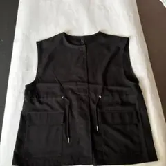 ジレ　ブラック　新品未使用