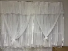 サテンレースカーテン