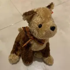 犬のぬいぐるみ 茶色とベージュ