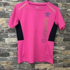 【美品】umbro ピンク ショートスリーブ Tシャツ