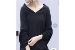 アンティカ 抜き襟ニット BLACK