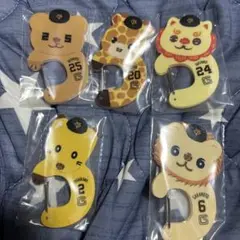 ジャイアンツエニマイくじ　アクリルカラビナ　5種