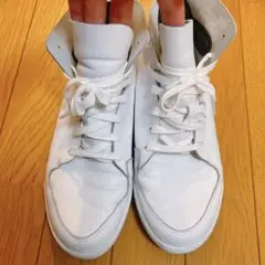 adidas 本革 ハイカットスニーカー
