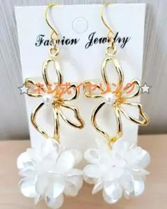 351# ピアス ハンドメイド フラワー レジン 桜 夏ピアス 秋ピアス