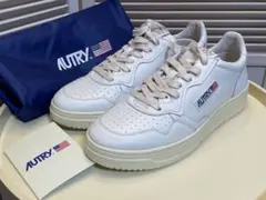オートリー AUTRY メダリスト スニーカー 42 未使用