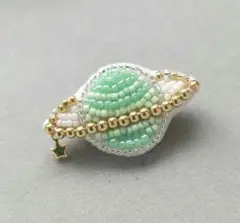 ビーズ刺繍ブローチ　土星　星