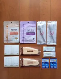 旅行時のアメニティセット　MOIS美容パック あぶらとり紙　メガネクリーナー