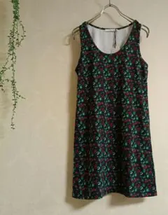 新品タグ付　moussy 花柄ノースリーブカットソー　チュニック　タンクトップ