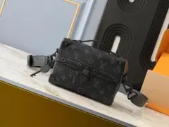Louis Vuitton ブラック ショルダーバッグ